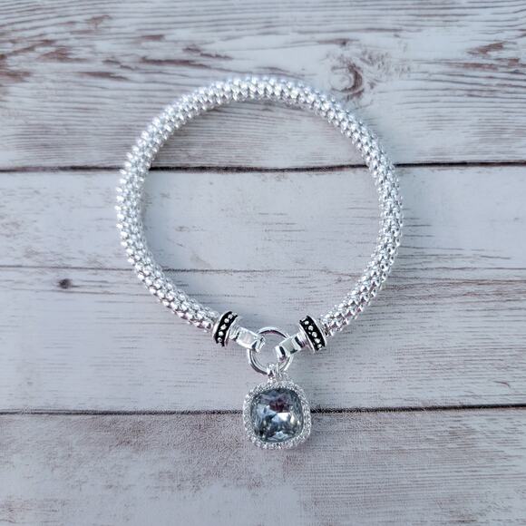 Nine West Stretch Bracelet Silver Tone with Blue Gem - Picture 6 of 9